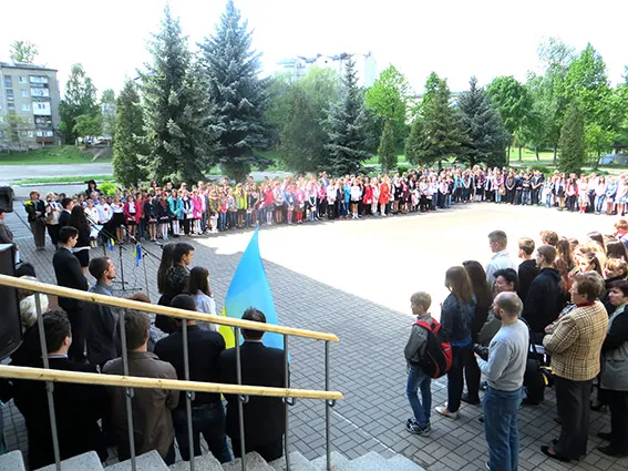 У Франківську відкрили анотаційну дошку на честь загиблого правоохоронця (фото) — фото 1