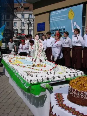 У Франківську  урочисто відкрили святкування 353-ої річниці заснування міста (фото) — фото 4