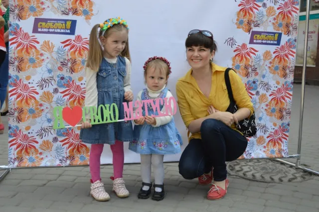Для франківських матусь провели фотосесію (фото) — фото 6