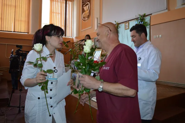 Сьогодні пройшла урочиста посвята молодих медичних сестер (фото) — фото 4