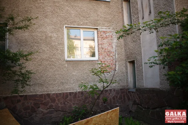 Власник квартири на першому поверсі хоче зробити окремий вхід, жильці будинку проти (фото) — фото 5