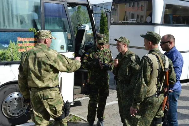 Сьогодні з Франківська у зону АТО відправилися майже 100 бійців (фото) — фото 14
