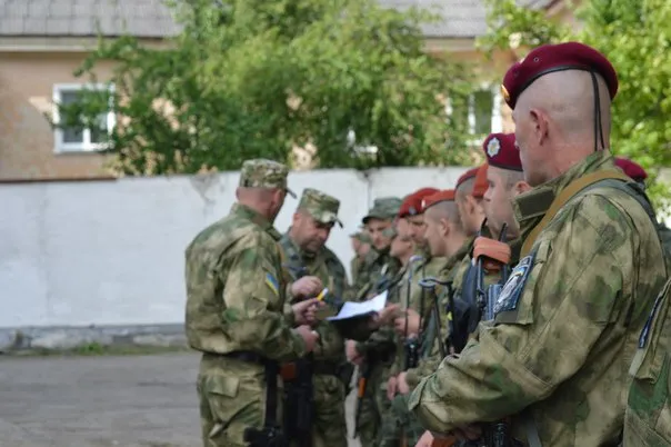 Сьогодні з Франківська у зону АТО відправилися майже 100 бійців (фото) — фото 18