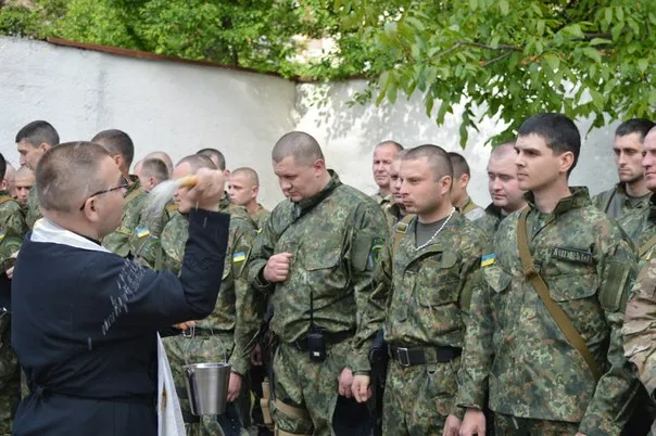 Сьогодні з Франківська у зону АТО відправилися майже 100 бійців (фото) — фото 10