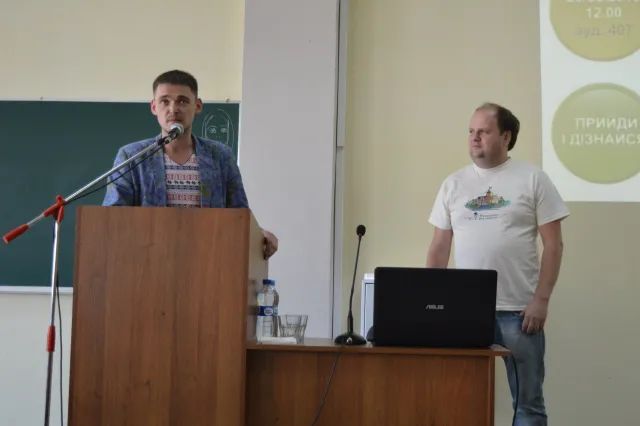 Віктор Бронюк франківським студентам: Я не акула, я карась (фото) — фото 3