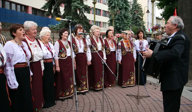 У Франківську відзначили День Героїв (фото) — фото 15