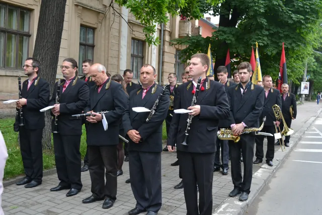 В обласному центрі відкрили анотаційну дошку голові Всеукраїнського братства ОУН-УПА (фото) — фото 10