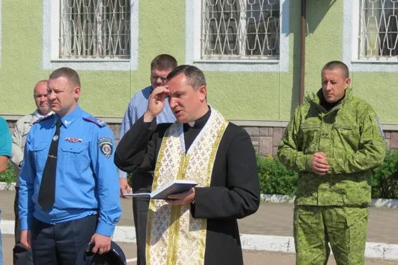 З Франківська у зону АТО вирушила група працівників Державтоінспекції (фото) — фото 1