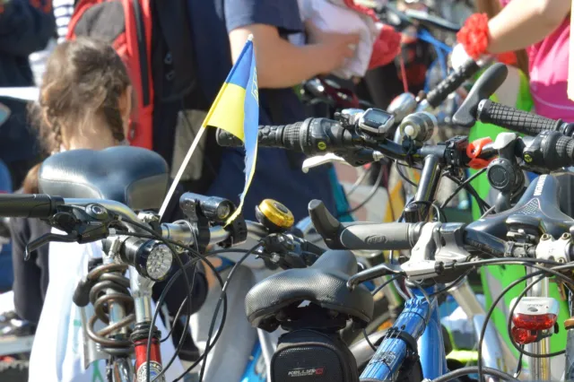 У Франківську понад тисячу городян взяли участь у акції "Велодень 2015" (фото+відео) — фото 3