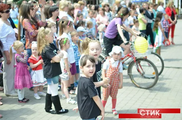 У Франківську розпочалася "Республіка дитинства" (фото) — фото 8