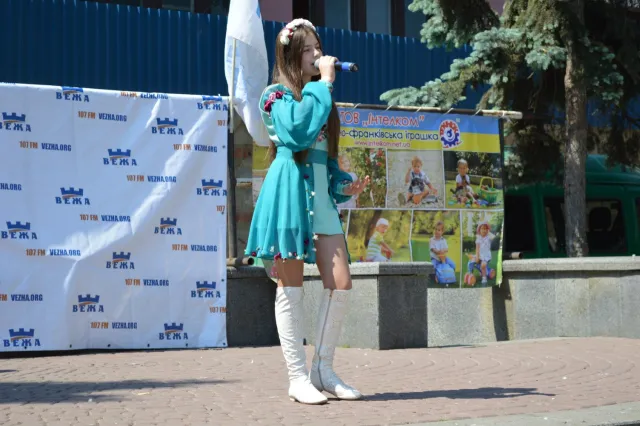 В Івано-Франківську пройшов «Парад візочків» (фото) — фото 7