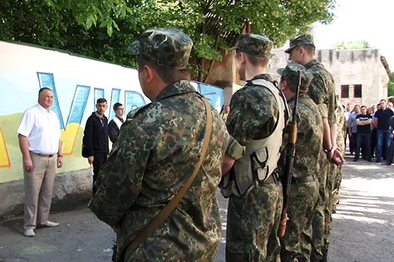 Сьогодні у зону АТО вирушив загін прикарпатських правоохоронців (фото) — фото 2