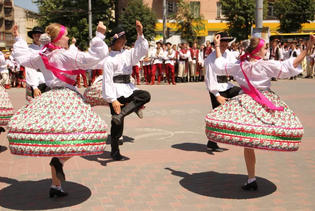В Івано-Франківську відбувся відкритий обласний фестиваль «Арканове коло» (фото) — фото 10