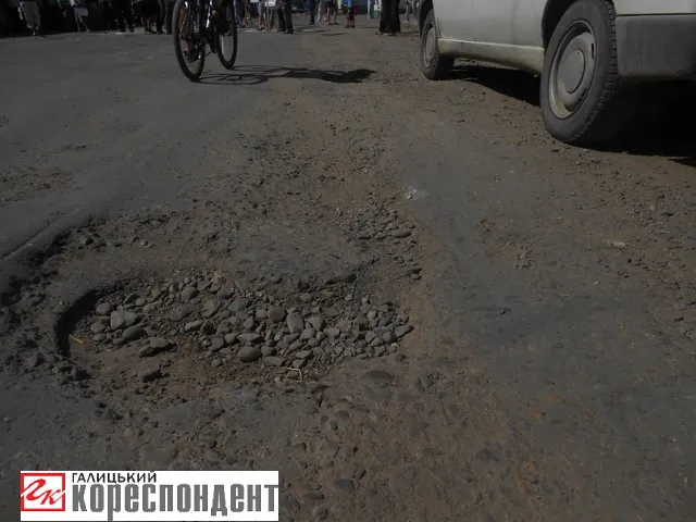 Як протестують обурені бездоріжжям жителі Хриплина (фото+відео) — фото 7