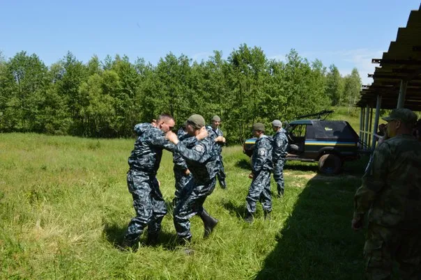 Бійці батальйону "Івано-Франківськ" навчали журналістів стріляти (фото+відео) — фото 15