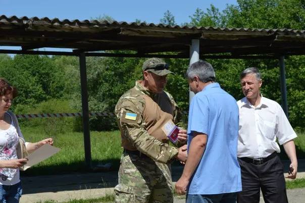 Бійці батальйону "Івано-Франківськ" навчали журналістів стріляти (фото+відео) — фото 3