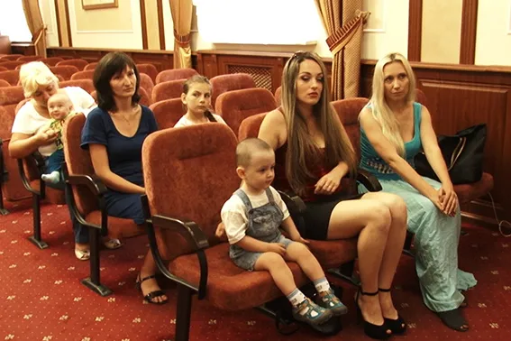 У Франківську родинам загиблих в АТО правоохоронців вручали матеріальну допомогу (фото) — фото 4