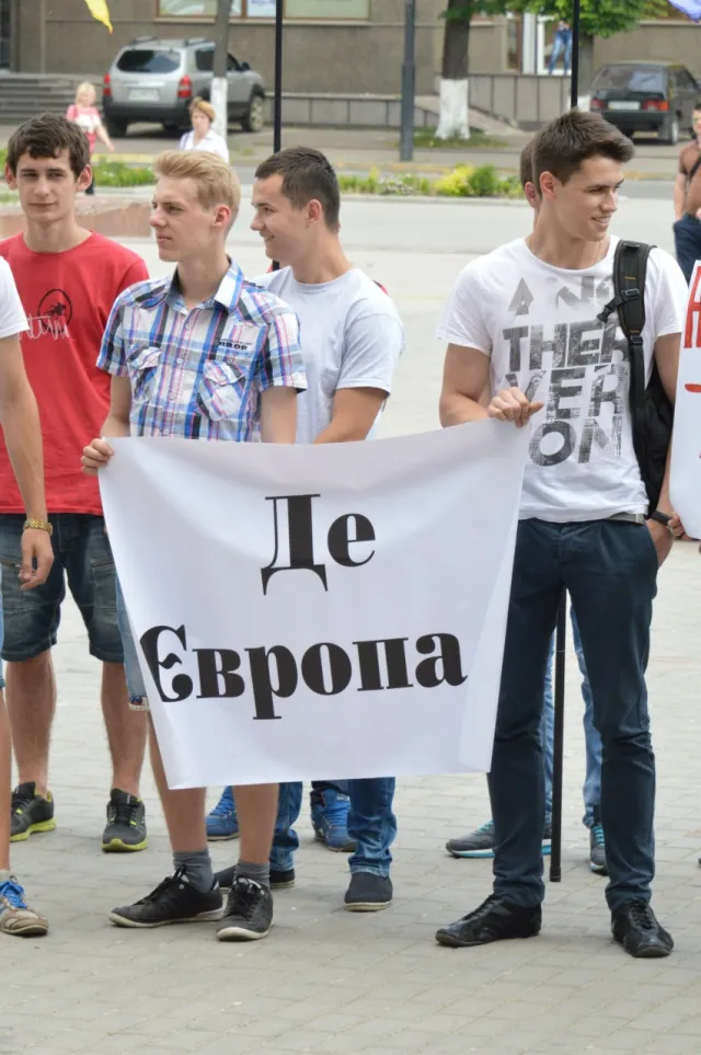 У Франківську протестували проти підняття тарифів на комунальні послуги (фото) — фото 4