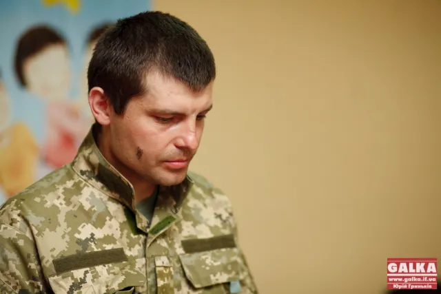 У Франківську боєць АТО розповідав підліткам про війну на Сході (фото) — фото 2