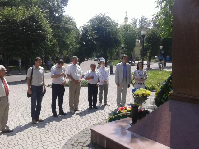 У Франківську  відзначили 124-річчя від дня народження Євгена Коновальця (фото) — фото 1