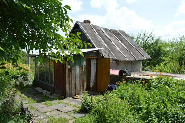 Журналісти дослідили умови проживання сім'ї бійця АТО з Угринова (фото) — фото 13