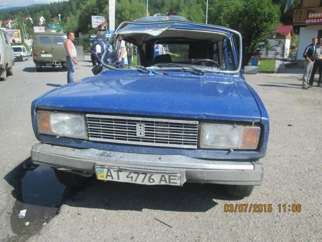 На Прикарпатті внаслідок зіткнення двох автівок померла жінка (фото) — фото 4