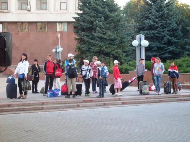 Діти бійців АТО Прикарпаття відправилися на відпочинок на Херсонщину (фото) — фото 1