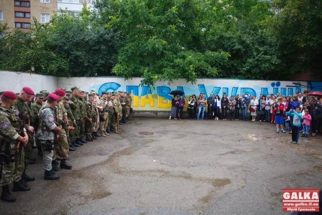 З Франківська у зону АТО відправився черговий загін правоохоронців (фото) — фото 3