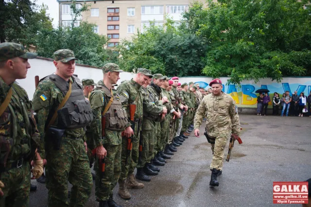З Франківська у зону АТО відправився черговий загін правоохоронців (фото) — фото 7