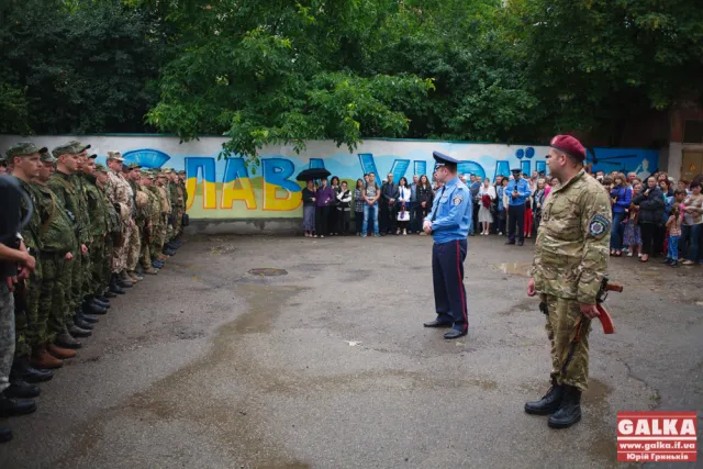 З Франківська у зону АТО відправився черговий загін правоохоронців (фото) — фото 9
