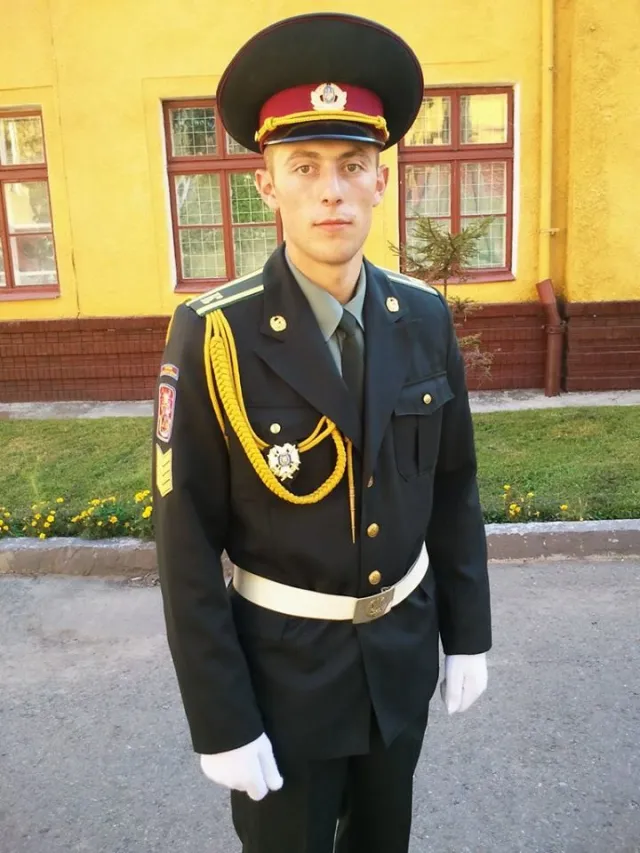 Сьогодні на Прикарпаття привезуть тіло загиблого в зоні АТО Миколи Михайлишина (фото) — фото 5
