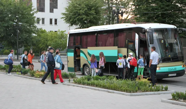 Діти із сімей учасників АТО поїхали відпочивати до Польщі (фото) — фото 3