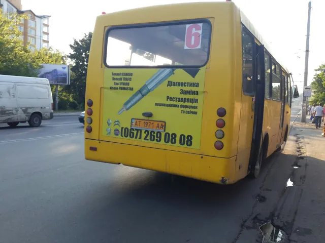 Водій франківської маршрутки не видає квитки, тому, що йому «байдуже» — фото 1