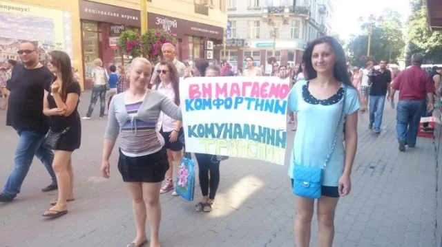 Активісти пригрозили покатати в смітнику Михайла Смушака (фото) — фото 1