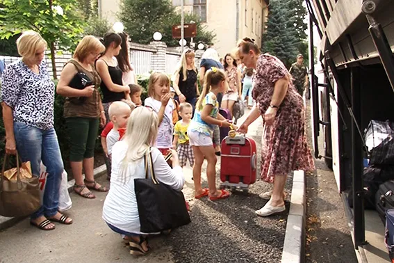На відпочинок до Коблево відправилися родини загиблих правоохоронців (фото) — фото 5