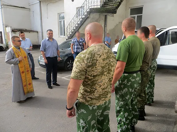 З Франківська до зони АТО вирушила група спецпризначенців (фото) — фото 2
