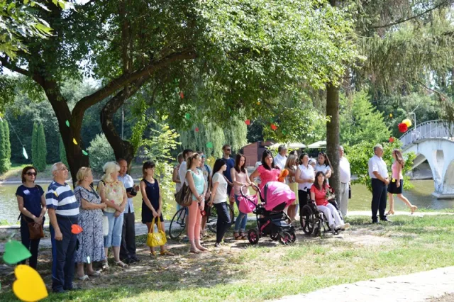 У Франківську відкрили "Арку кохання" (фото) — фото 14