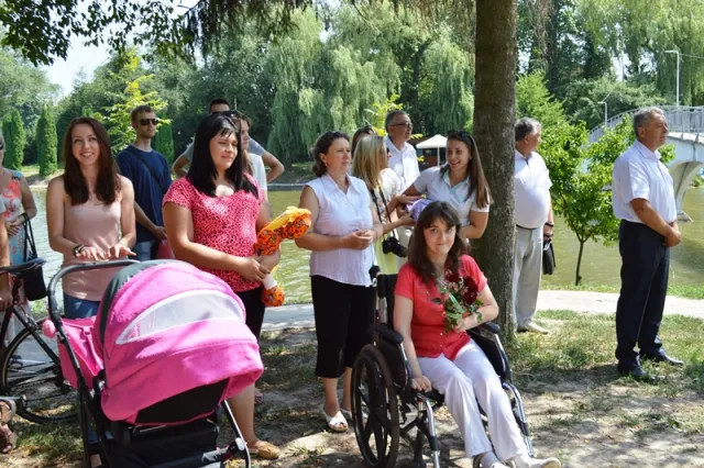 У Франківську відкрили "Арку кохання" (фото) — фото 17