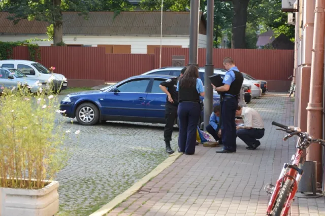 Невідомий намагався замінувати прокуратуру Івано-Франківської області (фото) — фото 8
