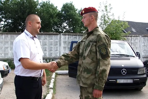 Іванофранківець подарував спецпризначенцям автомобіль (фото+відео) — фото 1