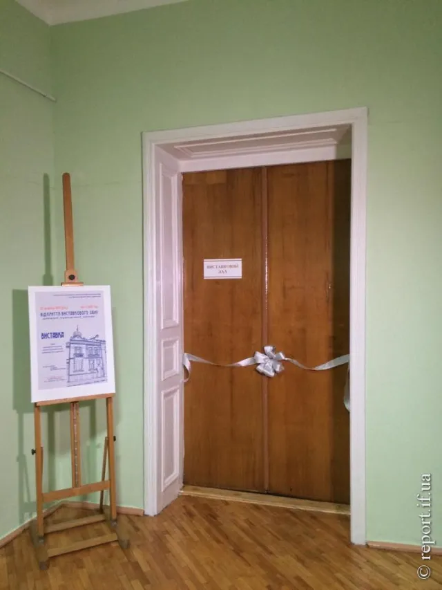 У Франківській художній школі відкрили виставковий зал (фото) — фото 4