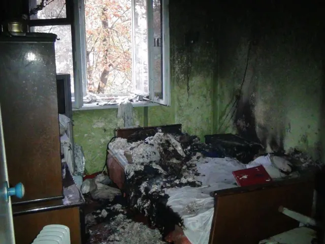 У Франківську пожежники врятували чоловіка (фото) — фото 2