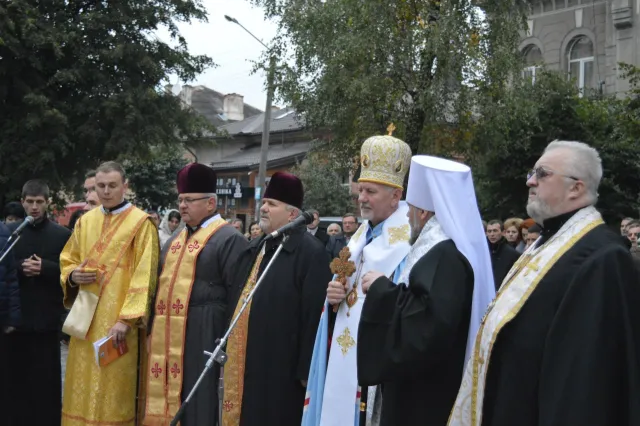 У Франківську відбулось урочисте відкриття погруддя Королю Данилу (фото) — фото 3