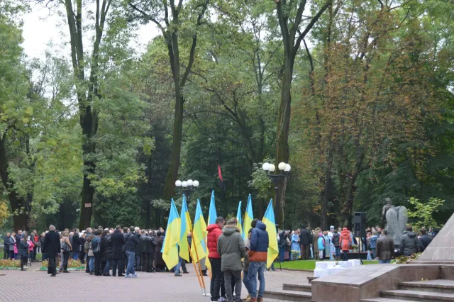 В Івано-Франківську відкрили пам'ятник Роману Гурику (фото) — фото 19