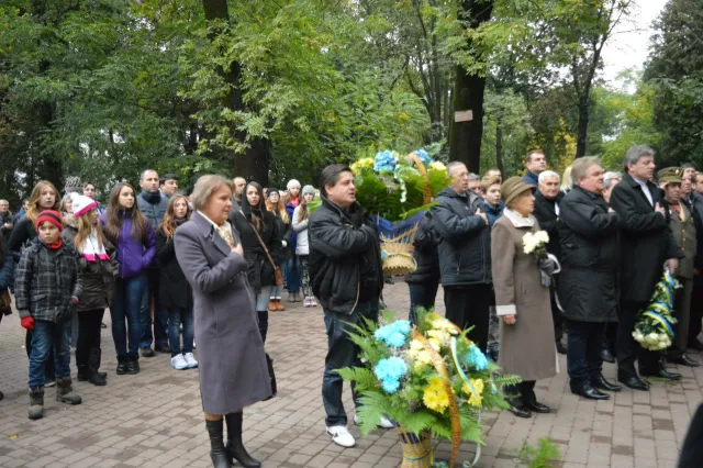 В Івано-Франківську відкрили пам'ятник Роману Гурику (фото) — фото 5
