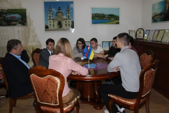 Народний депутат України Черненко: Основна проблема на цих місцевих виборах це застосування “чорного піару” (фото) — фото 2