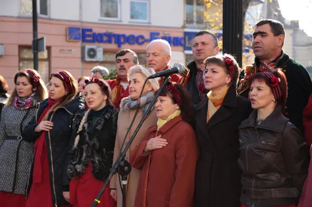 В Івано-Франківську відзначили 97-му річницю створення ЗУНР (фото) — фото 3