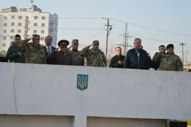 Сьогодні на строкову військову службу відправили юнаків з Прикарпаття (фото) — фото 3