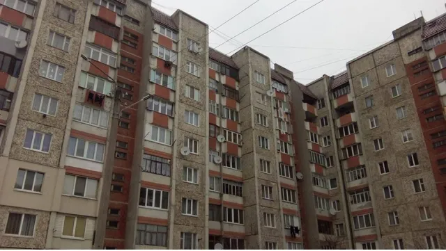В Ивано-Франковске установили освещение для детской площадки (фото) — фото 2