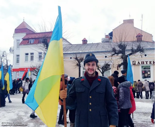 У Коломиї містяни утворили "живий ланцюг єдності» до дня Соборності України (фото+відео) — фото 6